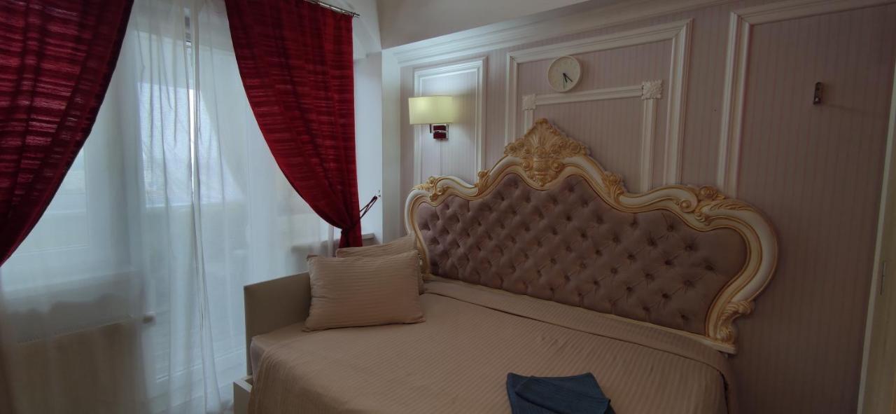 Appartement Inessa Center Guest Penthhouse à Chişinău Extérieur photo